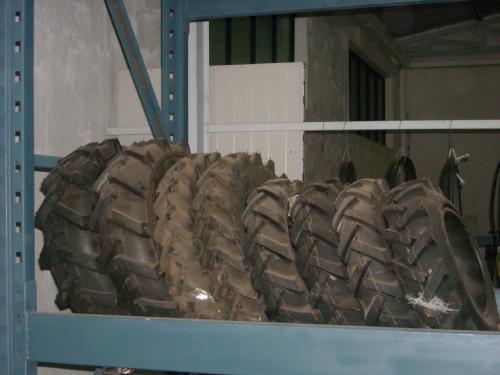 Gomme pneumatici anteriori/posteriori trattori Kubota